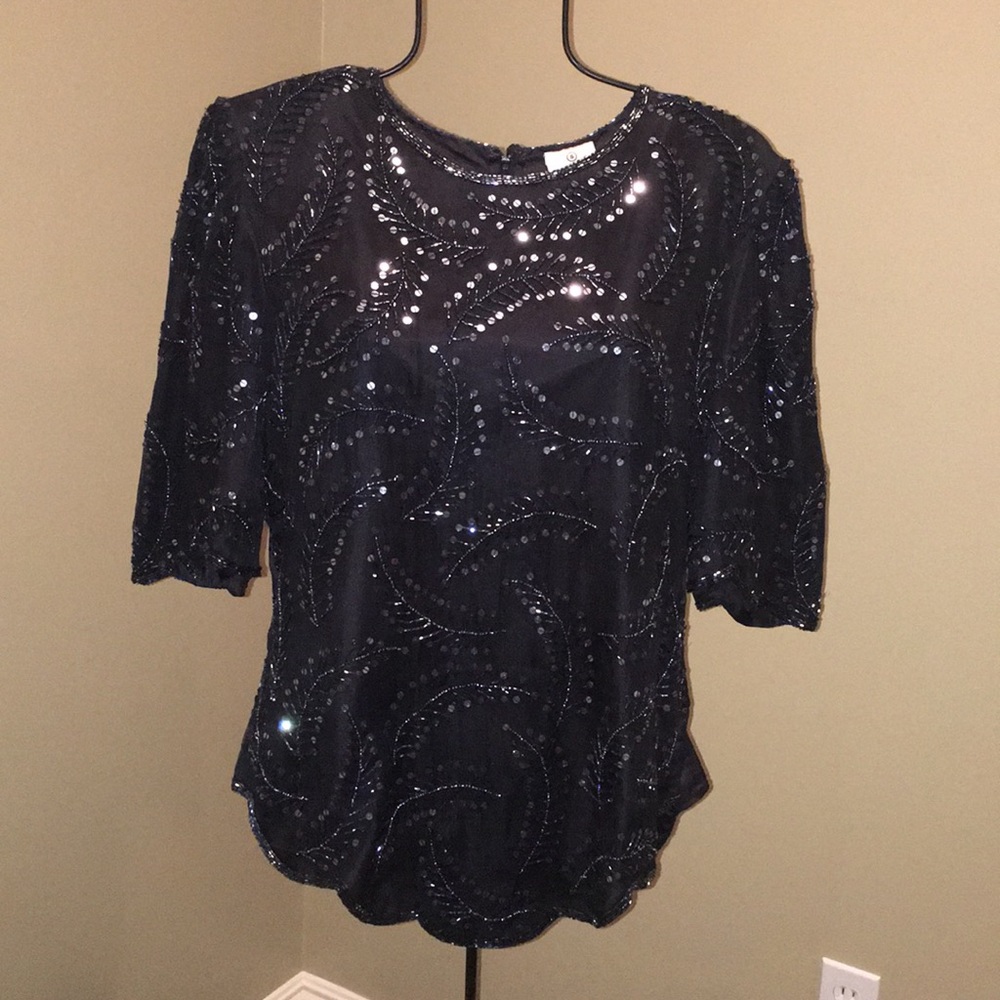 👸🏻 Sequined top